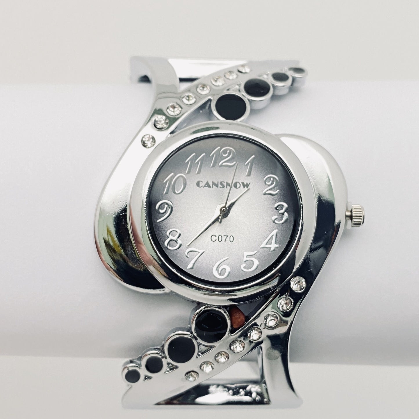 Damenarmbanduhr, kreativ geformte Luxus-Freizeituhr, ausgefallene Damenuhren, Schmuck, anspruchsvolle und stilvolle Damenuhr, einzigartige Damenuhren